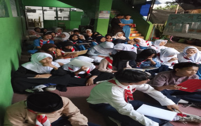 Membentuk Karakter Tangguh dan Mandiri: Geliat Ekstrakulikuler Pramuka Setiap Jumat Sore